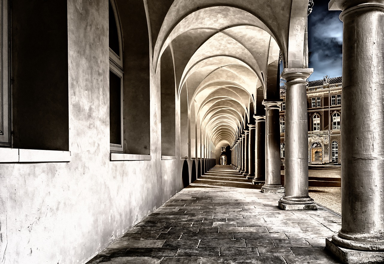 cloister, monastery, courtyard-2041063.jpg